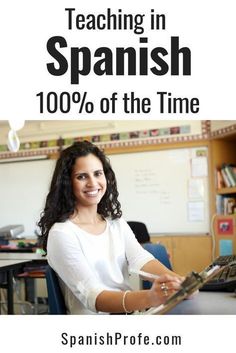 a woman sitting at a desk in front of a computer with spanish text reading teaching in spanish 100 % of the time