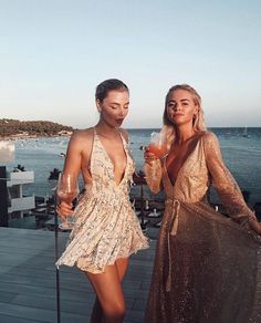 Photo Inspiration Double Trouble, Mode Inspiration, Style Outfits, Look Chic, Summer Party, The Ocean, Party Outfit, Dress To Impress, Chic Style