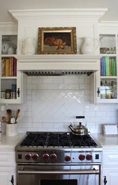 the kitchen is clean and ready to be used as an appliance for cooking