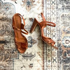 Vintage Chandlers Strappy Leather Heels.  70s Boho Tan Leather Heels.  70s Leather Sandals.  1970s Open Toe Sandals Heels.  Woodstacked Heels. 9 Really great condition. Accessories (unless otherwise stated): n/a Approx. Measurements:  Marked Size: 9B - Insole Length - 10" - Heel Height - 4" Vintage and pre-owned items may show signs of  imperfection and/or usage, see pics.  Sold as is. Shipping UPDATE:  - please see shipping times for estimated ship/delivery times.  - your patience is appreciated, thanks. Domestic SHIPPING:  - as usual, we ship very fast and very efficient.  - we may use recycled packages / packaging   - helps alleviate shipping costs   - environment friendly INT'L SHIPPING:  - we happily ship to overseas clients  - contact us for a quote Questions? Just Ask! We're happy t Vintage Leather Heels With Wrapped Heel, Retro Open Toe Leather Heels, 70s Sandals, Brown Woven Leather Heels, Vintage Open Toe Sandals With 4-inch Heel, Vintageleather Sandals 1970, Boot Fits, 70s Boho, Environment Friendly