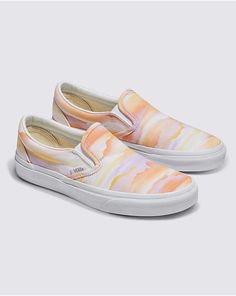 Classic Slip-On Shoe Snow Surfing, Vans Store, Vans Logo, Pastel Print, Vans Classic, New Kids, To The World, New Shoes, Kid Shoes