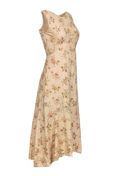 Get ready to stand out in this beige floral print dress by Ralph Lauren. Made with a luxurious blend of wool and silk, this sleeveless formal dress brings both comfort and style. Pair it with strappy sandals and dainty jewelry for a perfect look. Size 4 Shell 79% Wool, 21% Silk Lining 100% Silk Invisible side zipper Sleeveless Scoop back neckline Bust 32” Waist 29” Shoulder to hem 48” American Fashion Designers, Buy Shoes Online, Ralph Lauren Outfits, Dainty Jewelry, Sophisticated Style, Sweater Weather, Strappy Sandals, Floral Print Dress, Formal Dress