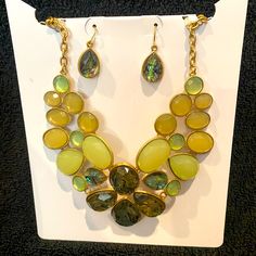 Green Necklace And Earring Set Yellow Dangle Jewelry With Matching Earrings, Green Teardrop Necklace With Matching Earrings, Yellow Costume Jewelry For Parties, Yellow Necklace, Necklace And Earring Set, Green Necklace, Necklace And Earrings, Earrings Color, Jewelry Necklace