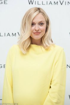 Looking good: The blonde star, who recently ended her tenure as a Radio 1 DJ, was a specia... Blonde Hair Yellow Dress, Fearne Cotton Hair, Fearne Cotton Style, Blonde Hair Outfits, Yellow Quinceanera Dress, Canary Yellow Dress, Yellow Blonde Hair, Yellow Blonde, Fearne Cotton