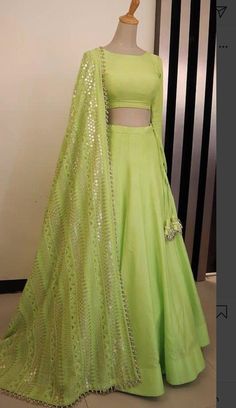 Lahnga Design Latest Simple, Lahanga Design Latest Simple, Plain Lehenga Designs, Lime Green Outfit Ideas, Lime Green Lehenga, Tent Bed, Tent House, Simple Lehenga, Indian Outfits Lehenga