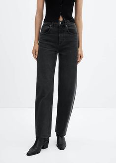 High-waist balloon jeans -  Women | Mango USA Balloon Jeans, Mango Outlet, Mango Jeans, Denim Style, Jeans Black, High Waisted Denim, Denim Fashion, Jeans Straight, Black Denim