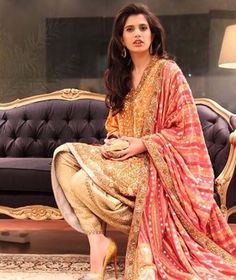 Eastern Dresses, Pakistan Dress, Glam Life, Indian Designer Suits, Salwar Kamiz, Indian Couture, Indian Wedding Outfits