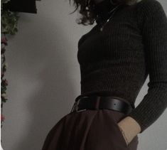 Bsd Style, Dress Pants Outfit, Greek Outfit, Autumnal Style, Highwaisted Skirts, Adrette Outfits, Dress Pants Outfits, Dark Academy