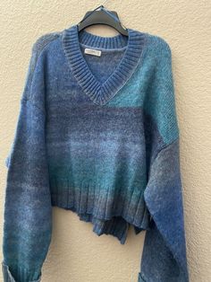 Brand new! Arizona Jean Co Sweater Blue Gradient Knit Cropped Women’s Size XXL Soft and comfortable Please see all pictures as part of the description Blue Gradient, Arizona Jeans, Disney Outfits, Blue Sweaters, Dream Wardrobe, All Pictures, Sweater Outfits, Arizona, Women Accessories