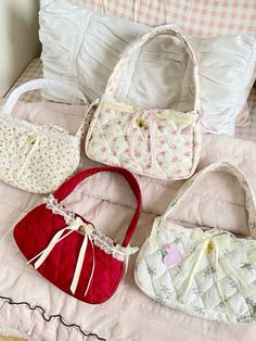 Coquette Sewing Ideas, Coquette Handbag, Sewing A Purse, Aesthetic Sewing Projects, Coquette Sewing, Jam Aesthetic, Sewing Bows, Aesthetic Floor, Handbags Aesthetic