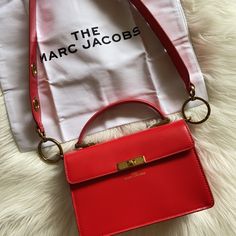 Brand New Without Tag Bags Marc Jacobs, Marc Jacobs Logo, Marc Jacobs Purse, Leather Satchel Handbags, Leather Luggage Tags, Marc Jacobs Bag, Purple Leather, Quilted Bag, Satchel Handbags