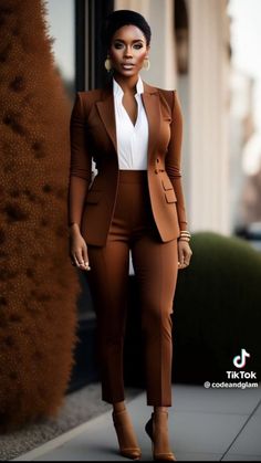 Fashionable Work Outfit, Business Attire Women, Corporate Attire, Professional Outfits Women, Classy Dress Outfits