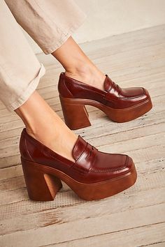 Loafers Outfit, Brown Shoes, Platform Loafers, Chunky Platform, Heeled Loafers, Boho Clothing