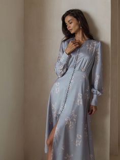 Stile Hijab, Modest Clothing, Print Midi Dress, Online Fashion Store, Satin Midi Dress, Lantern Sleeve, Online Fashion Stores, Modest Dresses, Fancy Dresses