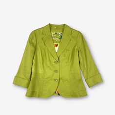 Gender:Womens  Y2K Per Una jacket in green. Made from polyester blend. Tag states size 10 and fits a small. Please check measurements.  Condition:Excellent    Measurements:     Pit To Pit 17"   Sleeve (Underarm) 12"   Base Of Collar To Hem (Front): 22" Green Notch Lapel Blazer For Fall, Fitted Green Outerwear With Pockets, Green Fitted Blazer For Fall, Fitted Green Blazer For Fall, Green Notch Lapel Blazer With Pockets, Green Long Sleeve Sport Coat For Fall, Casual Green Outerwear With Notch Lapel, Green Notch Lapel Sport Coat For Work, Green Sport Coat For Winter Workwear