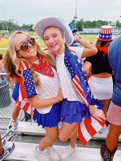 America Themed Party Outfit, Usa Dress Up Day, Usa Student Section Theme, Usa Spirit Day Outfit, Usa Outfits Spirit Week, Usa Fnl Theme, Usa Football Theme, Usa Day Spirit Week Outfit