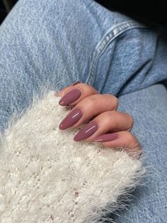 Winter Nail Colors 2023-2024 16 Ideas: Embrace the Season in Style - women-club.online Cute Solid Color Nails Winter, Solid One Color Nails, New Nail Colors 2023, Nail Colors2023, Solid Winter Nails, Nails For January 2023, Popular Nails 2023, Solid Color Fall Nails, Trending Nail Colors 2023