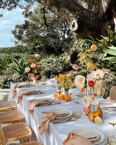 Wedding • Instagram Lemon Table Setting Wedding, Fruit Table Scape, Engagement Party Brunch, Small Engagement Party, Lunch Table Settings, 21 Diner, Wedding Content, Fruit Wedding, Forest Theme Wedding