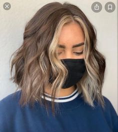 Money Piece Hair With Peekaboo, Money Piece Short Hair, Money Piece Bob, Undercolor Hair, College Hair, Money Piece Hair, Haircut 2023, Money Pieces