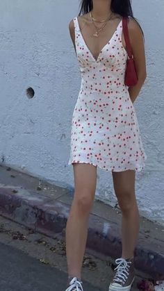 Sundress Outfit Casual, Aesthetic Outfit Summer, Sundress Aesthetic, Fashion Inspo Summer, Summer Outfit Aesthetic, Sundress Outfit, Informal Dress, Cute Sundress, Summer Outfits Aesthetic