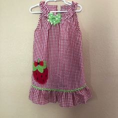 Checkered Red And White Toddler Dress With A Strawberry Super Adorable For Summer Never Worn Cute Red Cotton Dress, Cute Red Dress For School, Casual Red Strawberry Print Dress, White Toddler Dress, Toddler White Dress, Strawberry Dress, Toddler Dress, Kids' Dresses, Colorful Dresses