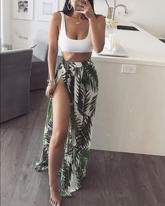 Cancun Outfits, Hawaii Outfits, Vacay Outfits, Beach Outfits, Outfit Trends, Trik Fotografi, Winter Trends, Inspired Outfits, Looks Vintage