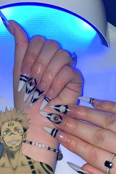 One Punch Man Nails, Sukuna Nails Acrylic, Sakuna Jujutsu Nails, Sukuna Nail Ideas, Sukuna Inspired Nails, Satosugu Nails, Acrylic Nails Anime, Anime Nails Acrylic