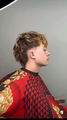 Low Fade Long Hair, Taper Fade Short Hair, Low Taper Fade Haircut, Fade Haircuts For Men, Best Fade Haircuts, Low Taper, Mens Haircuts Short Hair, Shaved Hair Designs, Men Haircut Curly Hair