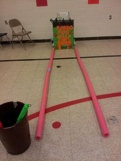 Carnival Games Fall Festivals, Fall Carnival Games, Fall Festival Activities, Cake Designing, Halloween Carnival Games, School Fall Festival, Fall Festival Games, Gym Games For Kids, Fun Halloween Party Games