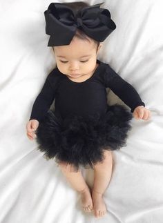 #baby #love #cute #babygirl #baby #boys Baby Mode, Black Tutu, Foto Baby, Baby Outfits, Girls Rompers, Fashion Kids