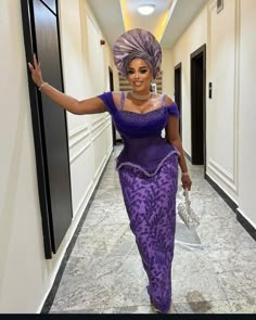 Yoruba Fashion Purple Asoebi, Aseobi Design, Yoruba Clothing, Lace Skirt And Blouse Styles, Yoruba Fashion, Lace Blouse Styles