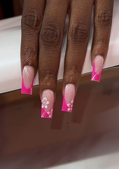 Pink French Tip With Flower Design, White Nails With Flower Design, Short Blue Nails With Design, Medium Acrylic Nails Ideas, Flower Nails Pink, Pink Nails With Flowers, Nails Design Pink, Hot Pink Nail Designs, Summer Holiday Nails