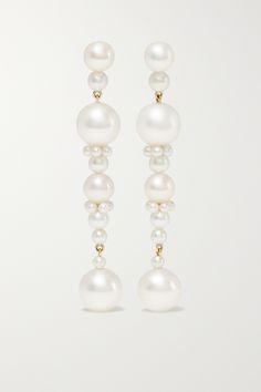 Sophie Bille Brahe's 'Escalier de Perle' earrings are strung with clusters of pearls - the sleek profile draws attention to your jawline, while the lustrous finish frames your face nicely. They're handmade from 14-karat gold and have a comfortable, lightweight feel. Blessed Wednesday, Pearl Cluster Earrings, Idea Wedding, Sophie Bille Brahe, Stephen Webster, Ivory Earrings, Pearl Earrings Wedding, Open Bangle, 2024 Christmas