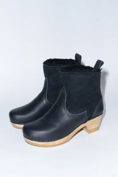 No 6 clogs 5" Pull on Shearling Boot on Mid Heel in Black Suede. Price: expensive Clog Boots Outfit, Fall Forward, Black High Heel Boots, Minimalist Shoes, Shearling Boots, Heel Caps