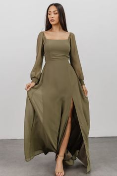 Our Giselle Maxi Dress comes in a dusty olive color and is oh so gorgeous. Don't forget to get this dress for your next event! Long Sleeve Bridesmaid Dress, Winter Formal Dresses, Olive Dress, Baltic Born, Mode Abaya, Olive Green Dresses, Guest Attire, Rust Dress, Dress Dusty