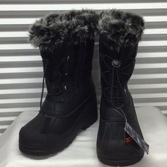 Flawless Warm Thermolite Faux Fur-Trimmed Black Boots Girls Size 3 Nwt!! Ss-115-4 Black Insulated Winter Boots, Black Boots With Faux Fur Lining For Outdoor, Insulated Black Winter Boots, Black Casual Boots With Faux Fur Trim, Black Boots With Faux Fur Trim For Cold Weather, Black Faux Fur Boots For Winter, Black Boots With Faux Fur Trim And Round Toe, Black Outdoor Boots With Faux Fur Lining, Winter Black Boots With Faux Fur Trim