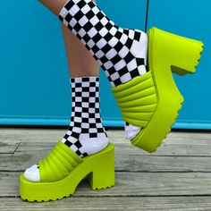 Start The Race With These Checkered Socks! Who Doesn't Love Cute & Fun Socks?? Have Fun And Wear These Socks With A Neutral Outfit Or The Most Colorful Outfit Ever!! Fits Up To Size 11. Seen Styled With: Snake Eyes Platform Https://Www.Aspynandivy.Com/Collections/Shoes/Products/Lime-Green-Heeled-Slides Lime Green Platform Heels Outfit, Womens Shoe Inspiration, Fun Tennis Shoes, Lime Green Shoes Outfit, Fun Socks Outfit, Creative Style Outfits, Green Shoes Outfit, Enby Outfits, Lime Green Heels