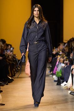 Elie Saab Fall 2024 Ready-to-Wear Collection | Vogue Street Style Chic, Mode Inspiration, Daily Outfits