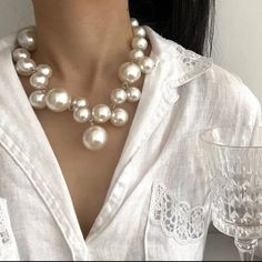 Pearl Necklace Brand New White Large Jewelry Shein, Big Pearl Necklace, Chunky Pearl Necklace, Short Pendant Necklace, Bride Necklace, Chunky Pearls, Neck Jewelry, Layered Choker Necklace, Layered Chokers