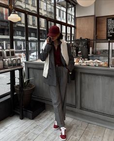 Adidas Samba Outfit, Samba Outfit, Burgundy Outfit, Corporate Outfits, Elegante Casual, Mode Casual, Grey Outfit