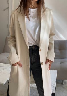 Beige Denim Long Blazer – SERRANO American Denim, Warm Weather Outfits, Denim Blazer, Long Blazer, Quiet Luxury, All Black Outfit, Oversized Blazer, Daily Look, Wool Blazer