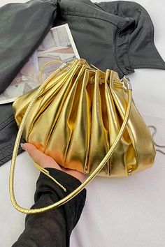 Shell Purse - BIDA Boutique Chic Handheld Shoulder Bag As Gift, Trendy Handheld Coin Purse With Removable Pouch, Trendy Large Capacity Clutch For Evening, Chic Gold Bucket Bag With Removable Pouch, Trendy Large Capacity Clutch For Party, Elegant Bucket Bag With Zipper Closure For Shopping, Faux Leather Shoulder Bag Fashion Accessory, Trendy Shoulder Bag For Spring Party, Elegant Shopping Bucket Bag With Zipper Closure