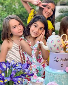 Planning My Daughter’s Birthday Garden Tea Party - RB Italia Blog Tea Party Kids Birthday, Tea Party Kids, Kids Birthday Party Ideas, Teapot Cake, Garden Tea Party, Tea Party Favors, Tea Party Theme