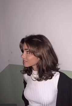 Haircut Inspo Short, Collarbone Length Hair, Haircut Tips, Funny Hair, Haircut Inspo, Me Myself And I, Really Short Hair, Curly Haircuts