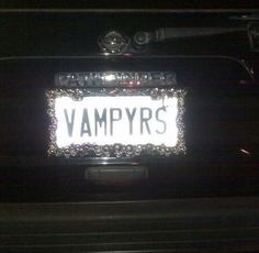 a car license plate with the word vampyrs on it's front