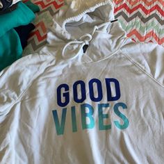 Good Vibes Gap Hoodie Never Worn Size M Gap Hoodie, Good Vibes, Gap, Top Brands, Color White, Womens Tops, Sweatshirts Hoodie, Brand New, Sweatshirts