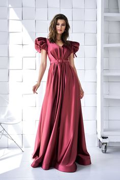 Banti Satin Silk Dress, Regency Gown, Special Occasion Gowns, Cloth Design, Fashion Dresses Online, Long Dresses, Flare Skirt, Silk Dress, Wedding Gowns