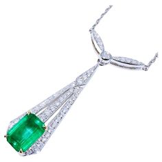 1 Emerald - 2.04 CT Diamonds - 0.535 CT 18K Gold - 6.59 GM Classic Pendant Necklace, Fancy Yellow Diamond, 18k Gold Necklace, Gold Cocktail Ring, Clover Necklace, 18k Gold Ring, Modern Necklaces, Emerald Jewelry, Diamond Pendant Necklace