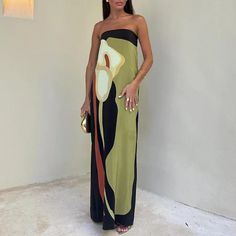 Olivia Mark - Floral Print Maxi Dress with Stylish Sleeveless Design and Sexy Shoulder-Baring Back Detail Vacation Fits, Strapless Maxi, Maxi Robes, Strapless Maxi Dress, Floral Print Maxi Dress, Summer Maxi, Instagram Model, Women Long Dresses, Guest Outfit