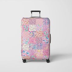 Ditch the ordinary at the airport and make your suitcase pop! Your luggage will stand out in the sea of look-alikes, so you can effortlessly spot your suitcase in the crowd. 🌟✈️ Preppy Suitcase, Camp Necessities, Preppy Luggage, Suite Cases Travel Cute, Pink Cases With Luggage Sleeve For Trip, Cute Pink Suitcase, Floral Suitcase, Trendy Luggage, Vera Bradley Suitcase Set